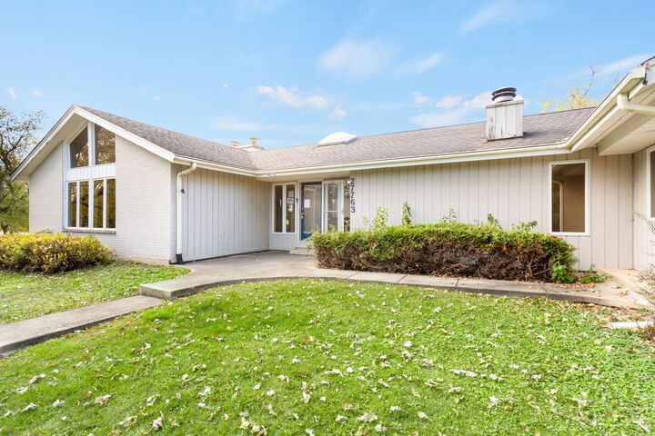 Property Photo:  27763 W Lakeview Drive N  IL 60084