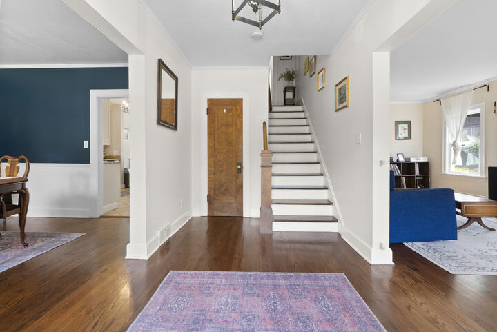 Property Photo: 146 Le Grande Boulevard IL 60506