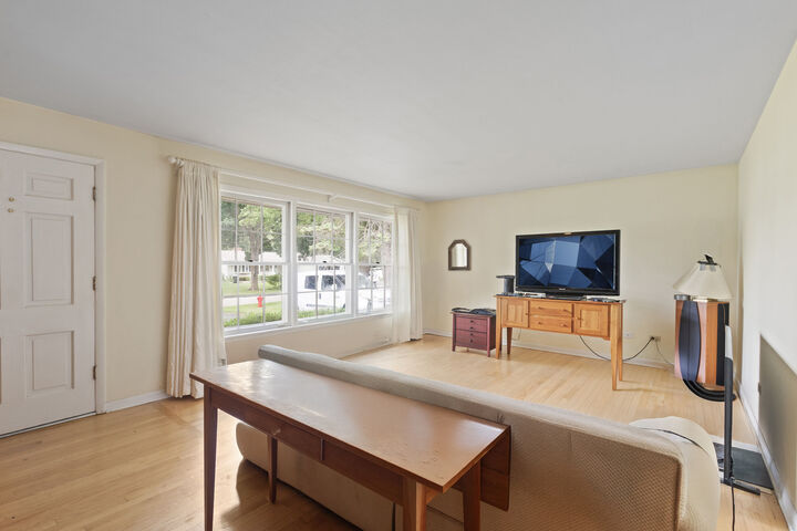 Property Photo: 129 Monument Avenue IL 60010