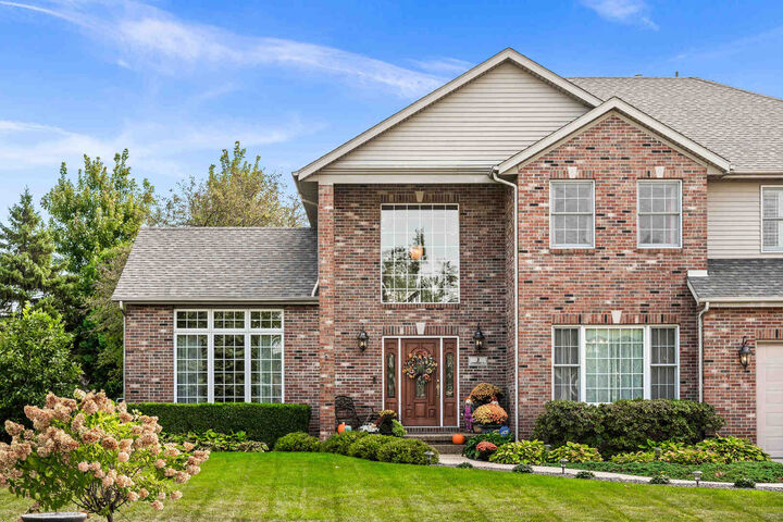 Property Photo:  3 Strawberry Road  IL 61704