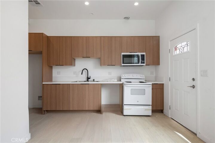 Property Photo: 3929 Brighton Avenue 1/2 CA 90062