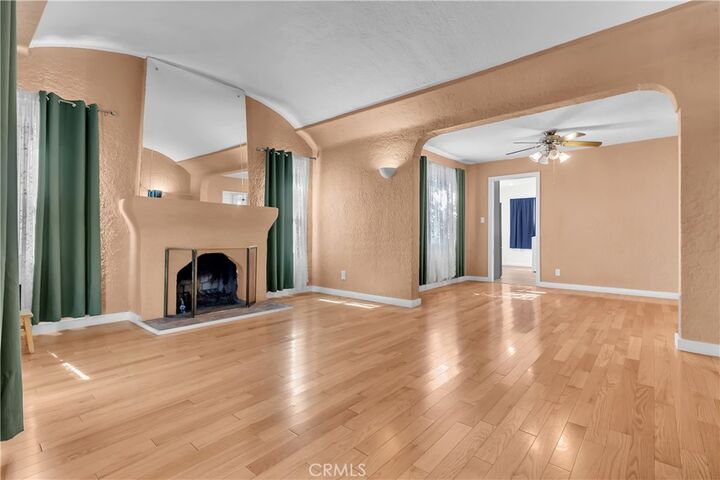 Property Photo:  2807 S Bedford  CA 90034 