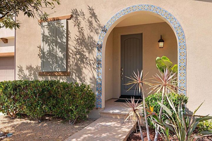 Property Photo: 6718 Indio Way CA 92126