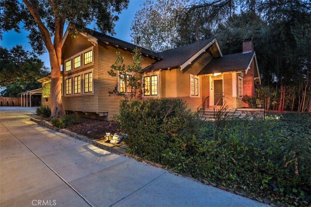 Property Photo:  357 W 10th  CA 91711 