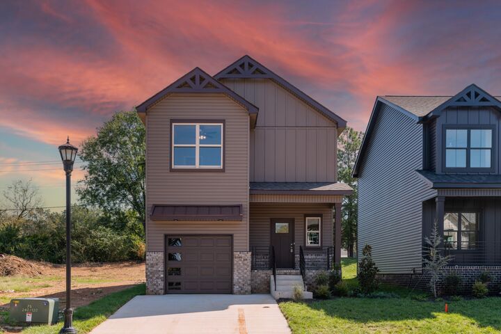 Property Photo:  547 Charleston Cove Way  TN 37043 