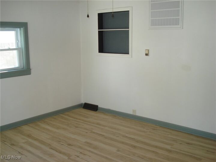 Property Photo: 1270 E 362nd Street OH 44095