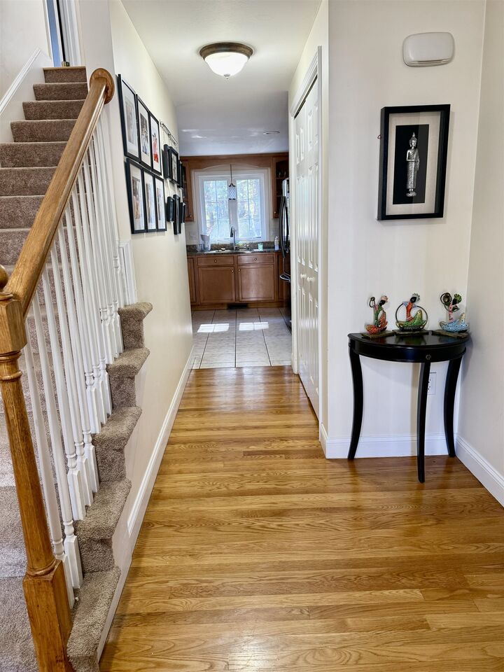 Property Photo: 9 Hibiscus Way NH 03062