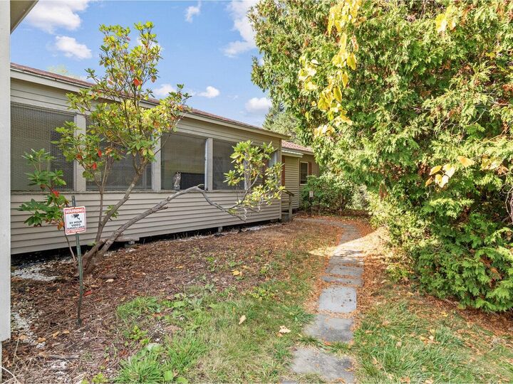 Property Photo: 5272 Spear Street VT 05482