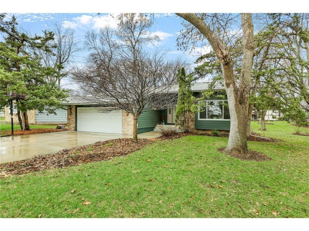 Property Photo:  110102 Arboretum Way  MN 55318 