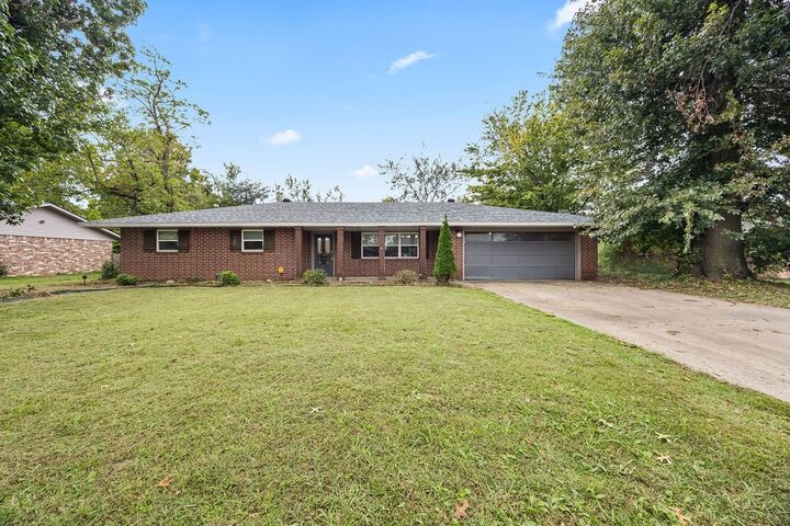 Property Photo:  1807 Westwood Avenue  AR 72762 