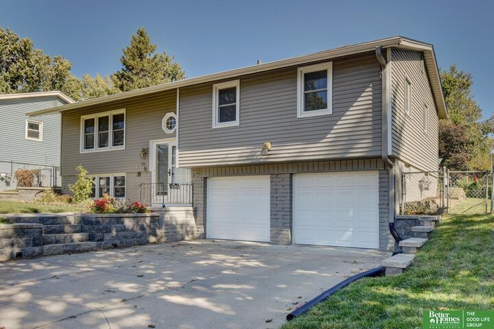 Property Photo:  3023 S 137 Street  NE 68144 