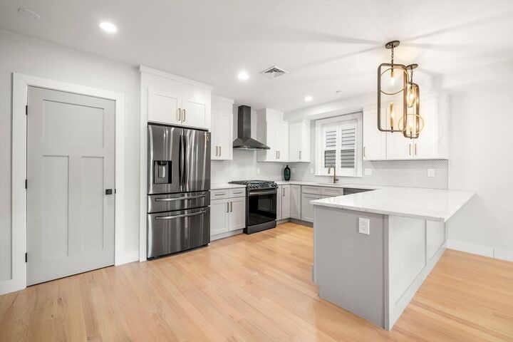 Property Photo: 216 Havre St 4 MA 02128
