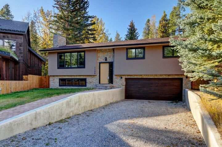 Photo de la propriété: 1106 Larch Place AB T1W 1S8