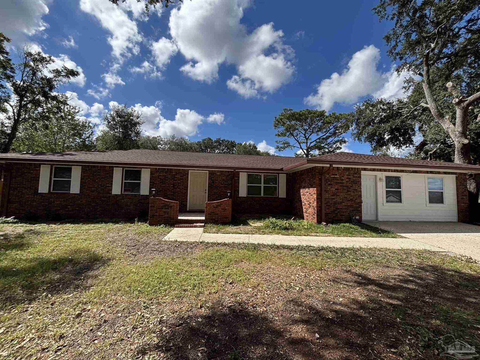 Property Photo: 5695 Mifflin Ave FL 32526