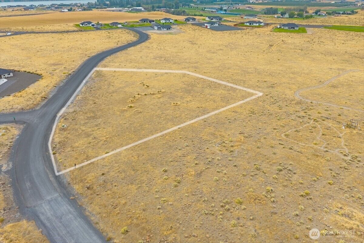 Property Photo:  7420  Rd E 3 NE  WA 98837 