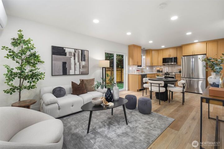 Property Photo: 14035 2nd Avenue NW B WA 98177
