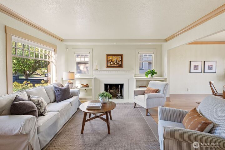 Property Photo: 811 N I Street WA 98403