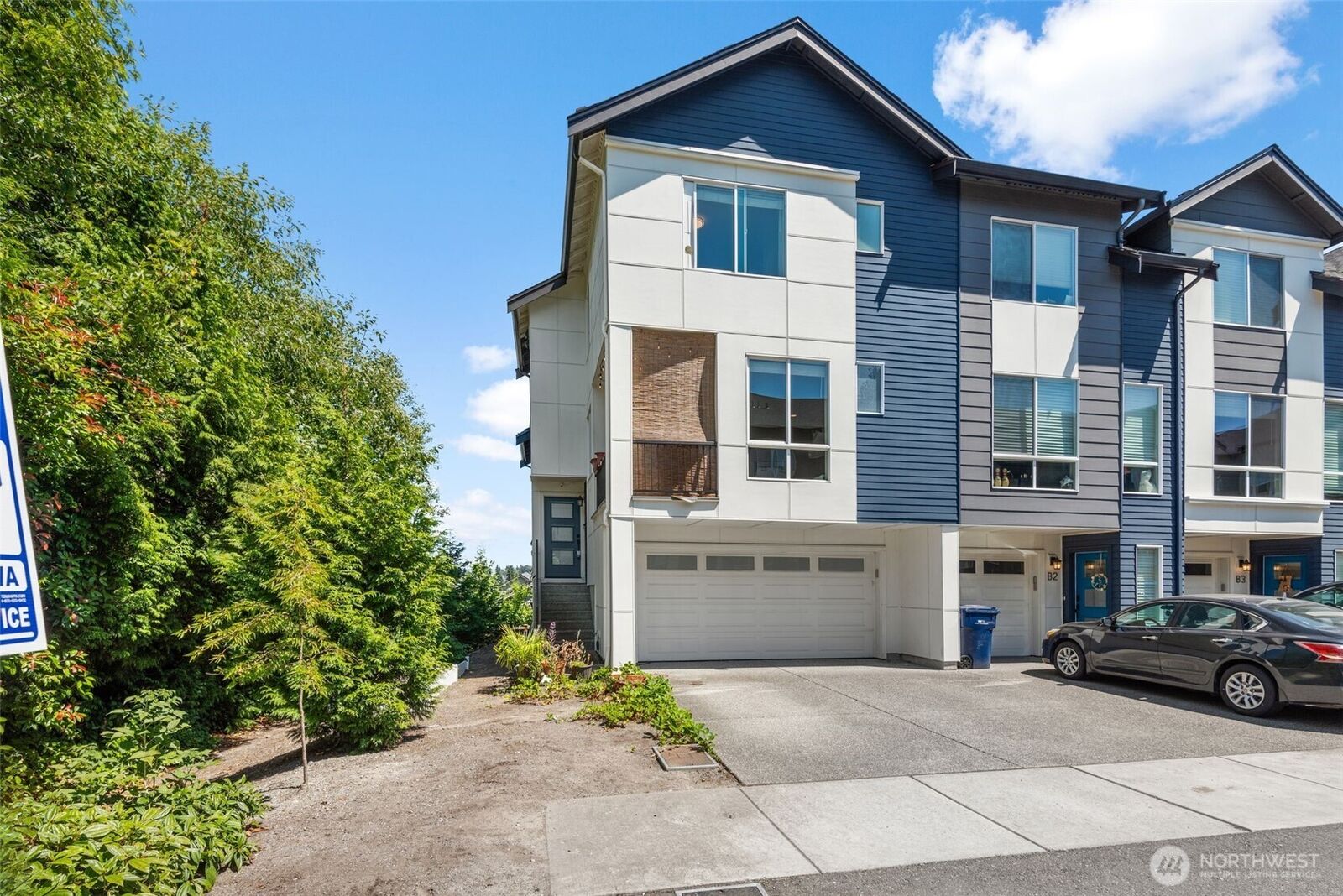 Property Photo: 14715 Admiralty Way B1 WA 98087