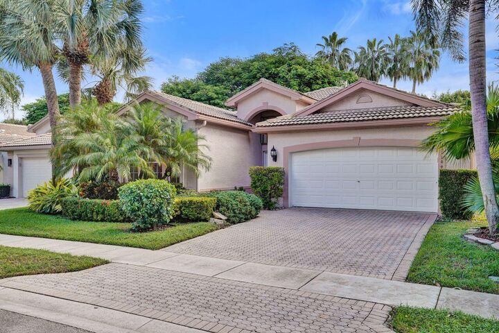 Property Photo:  11144 Ihilani Way  FL 33437 