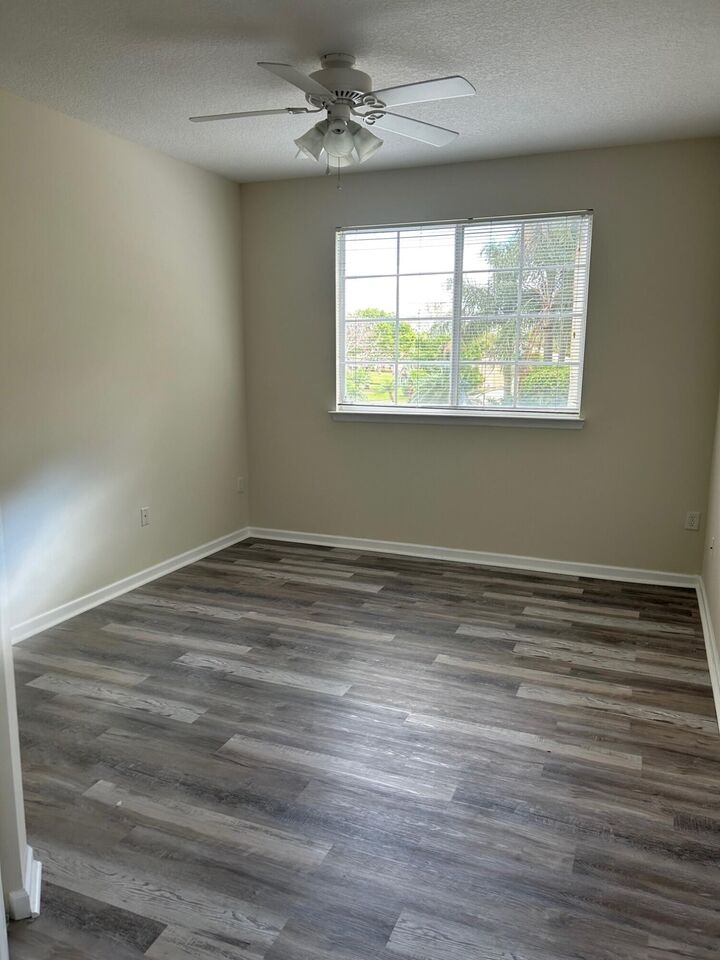 Property Photo:  9825 Baywinds Drive 1206  FL 33411 