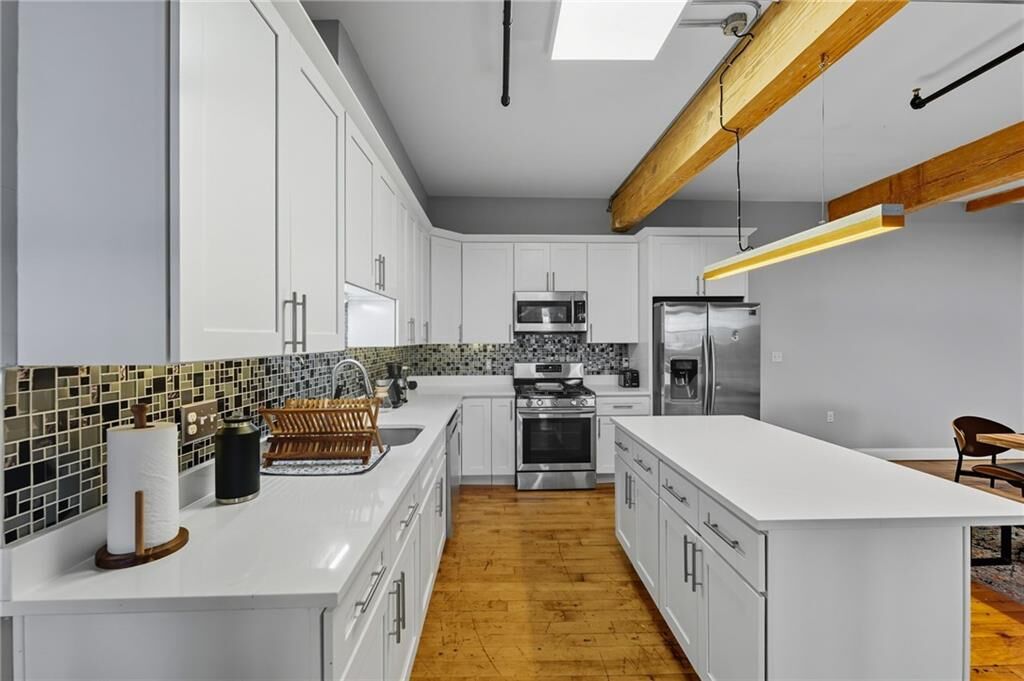 Property Photo:  396 Roosevelt Avenue  RI 02863