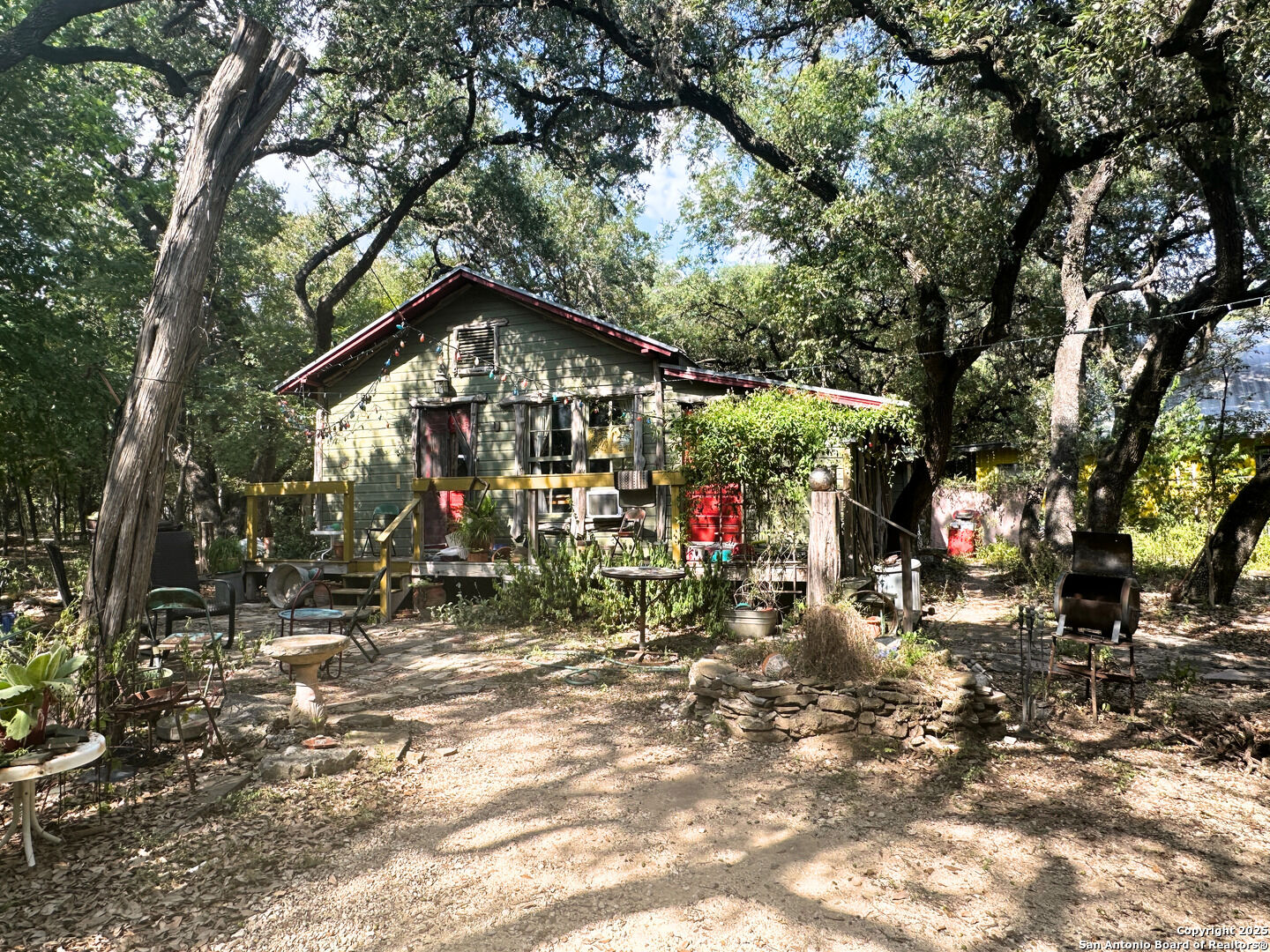 Property Photo: 18207 Bluebonnet TX 78023