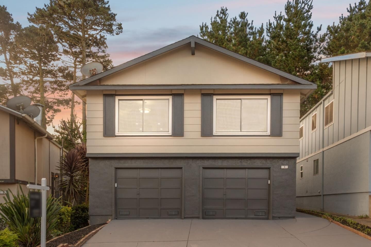 Property Photo: 5 Bacon Court CA 94015