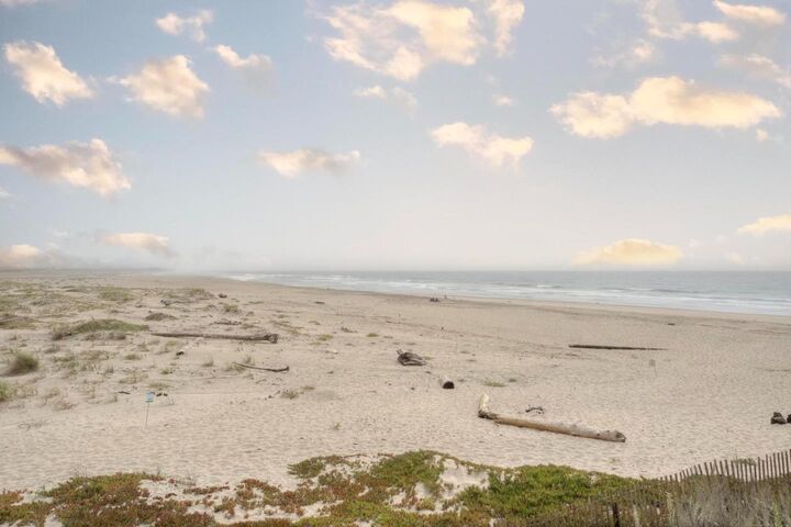 Property Photo: 40 Pelican Point 40 CA 95076