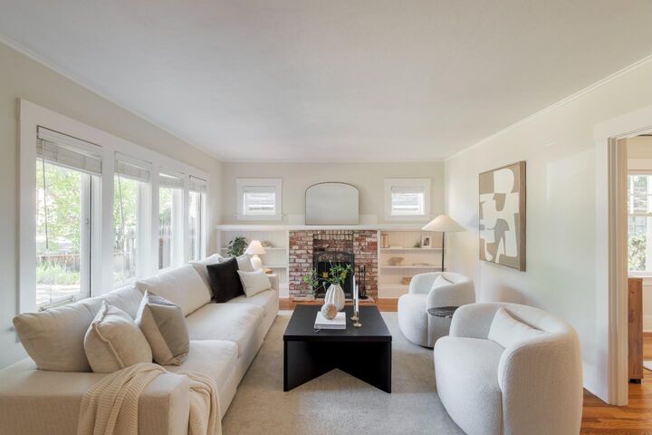 Property Photo:  536 Addison Avenue  CA 94301