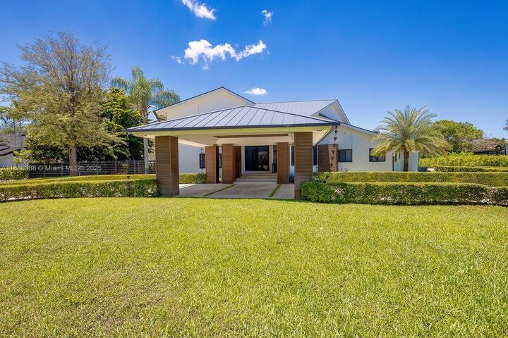 Property Photo: 10506 SW 89 Place FL 33176