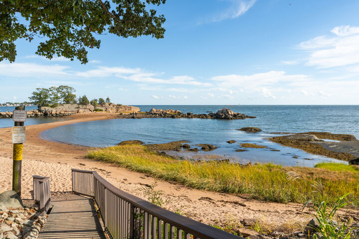Property Photo: 74 Turtle Bay Drive 74 CT 06405