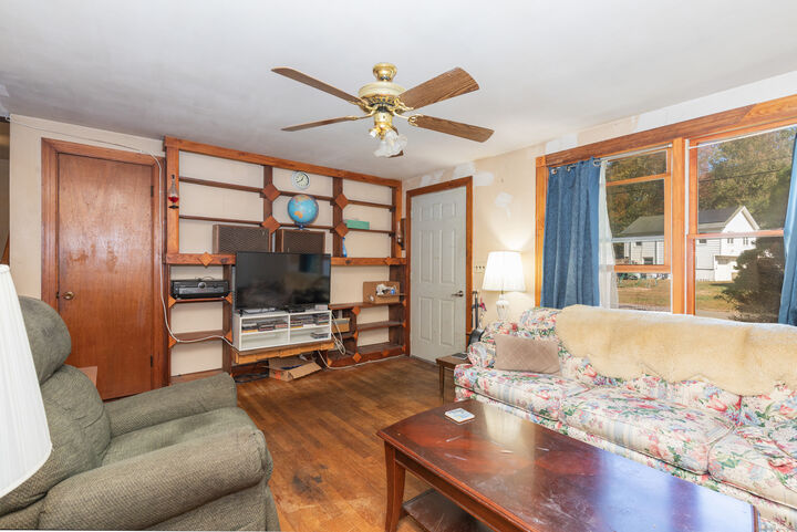 Property Photo:  11 Sheasby Road  CT 06401