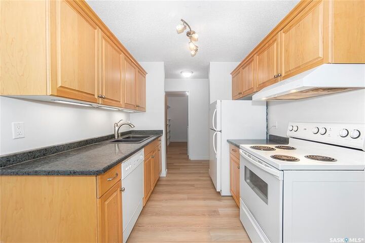 310 Stillwater Drive 836  Saskatoon SK S7J 4H7 photo