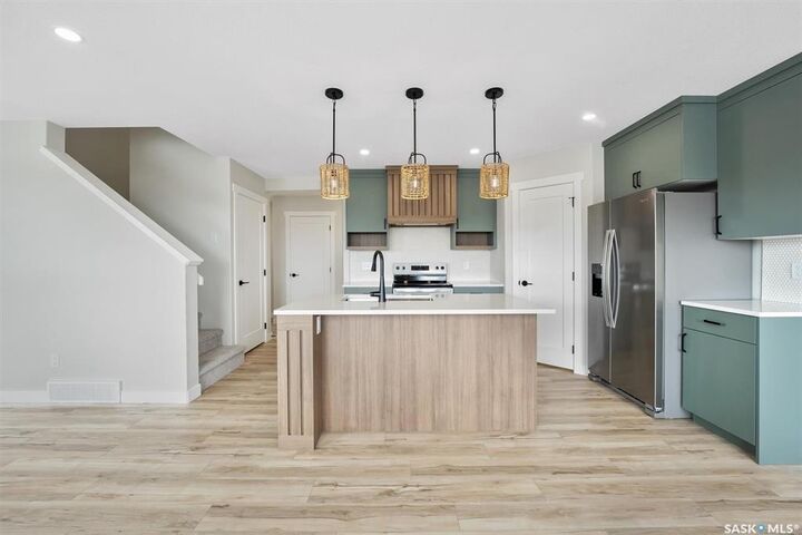 Property Photo: 4756 Ferndale Crescent SK S4V 4A3
