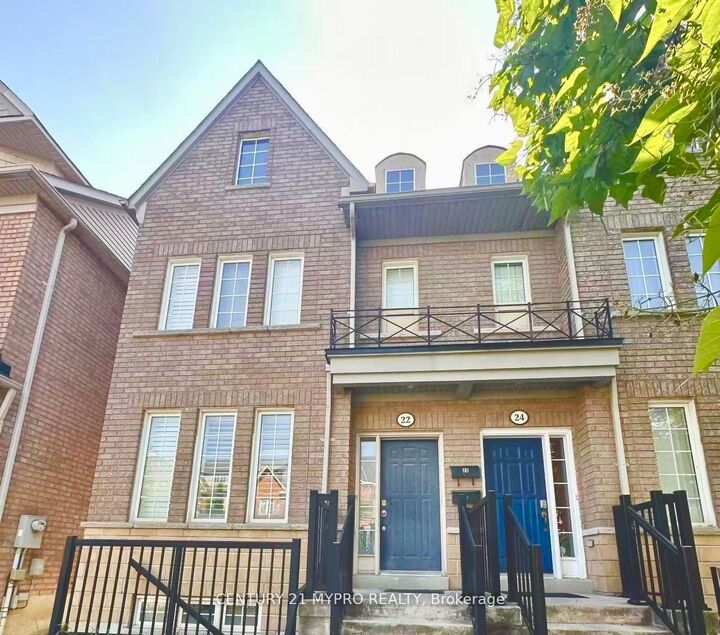 Photo de la propriété: 22 Mansur Terrace ON M3J 3R1