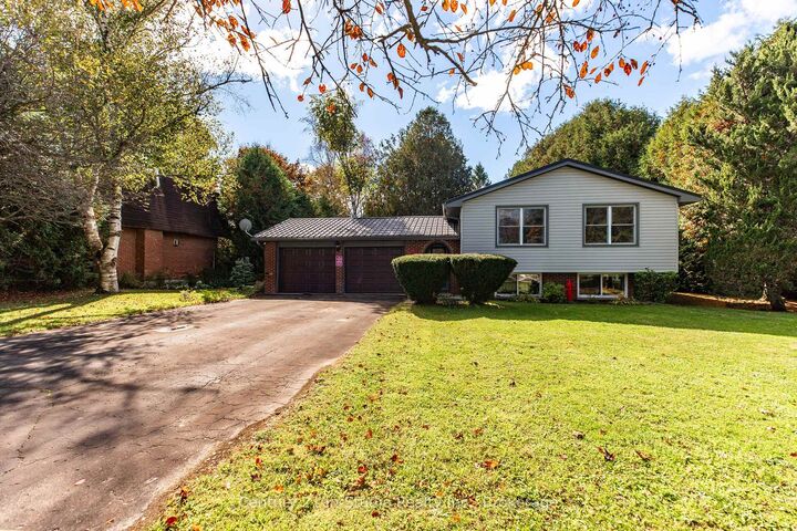 Property Photo: 104 Glenwood Place ON N0C 1H0