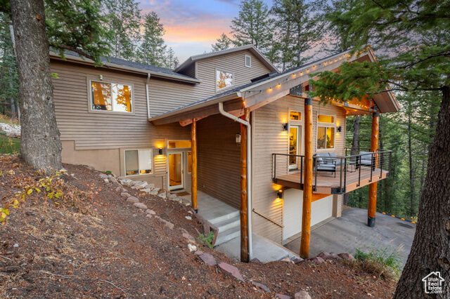 Property Photo: 10 Matterhorn Cir UT 84098