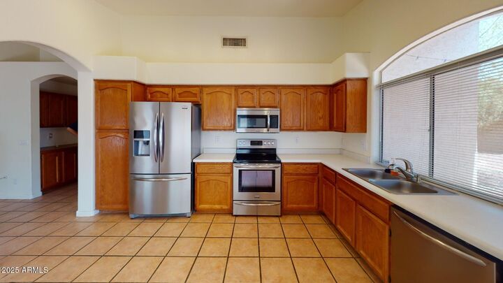 Property Photo:  483 W Encinas Street  AZ 85233 