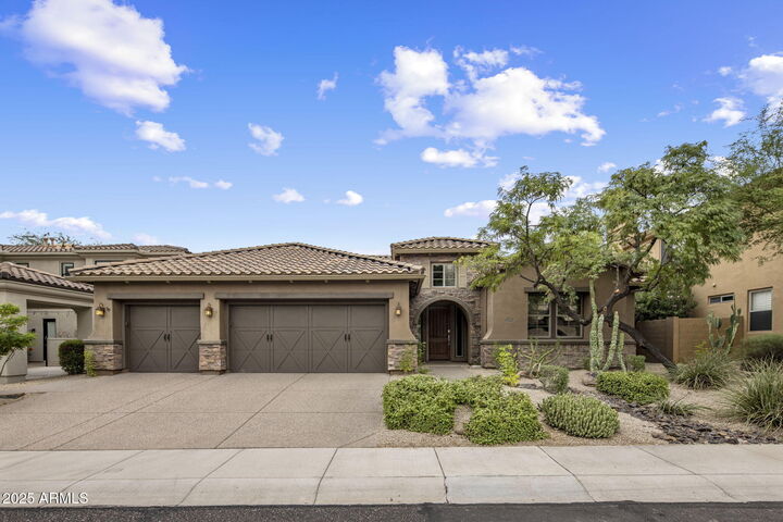 Property Photo: 23024 N 38th Place AZ 85050