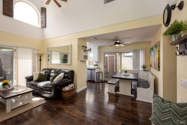Property Photo: 2734 Lakeview Drive CA 95405