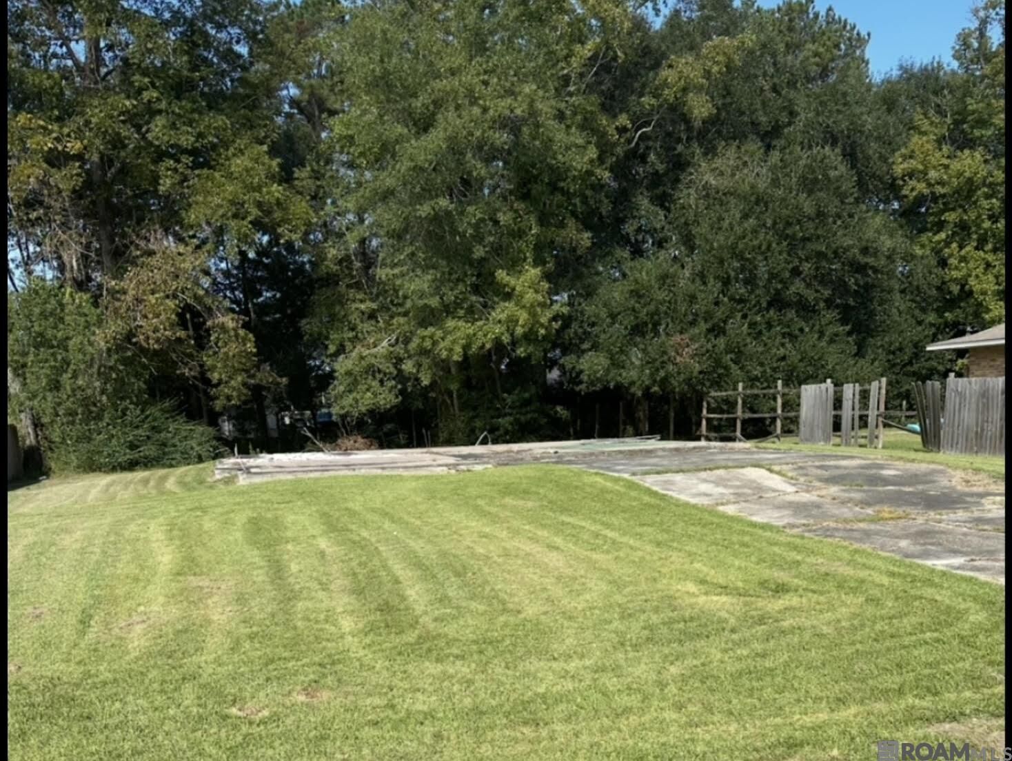Property Photo: 13841 Blairstown Dr LA 70714