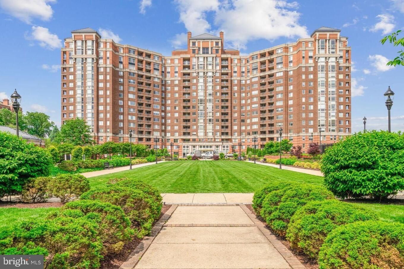 Property Photo: 5809 Nicholson Lane 514 MD 20852