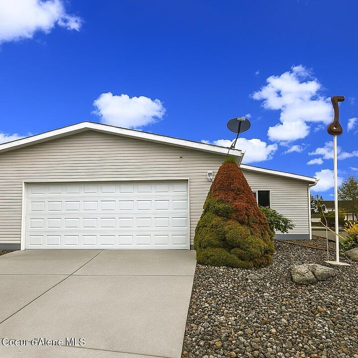 Property Photo: 8473 W Rushmore St ID 83858