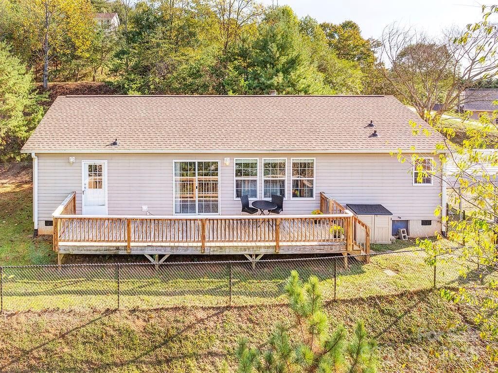 Property Photo: 6 Clark Meadow Lane NC 28715