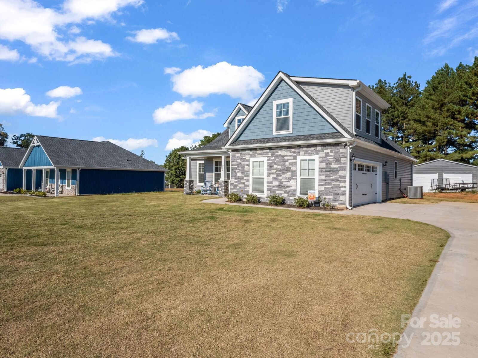 Property Photo:  1266 W Rutledge Avenue  SC 29341 