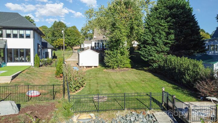 Property Photo:  20845 Lagoona Drive  NC 28031
