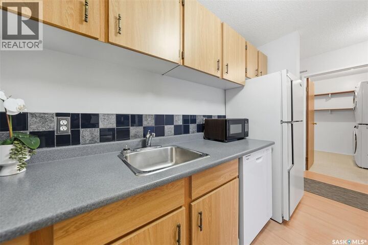 Property Photo: 1034 425 115th Street E SK S7N 2E5