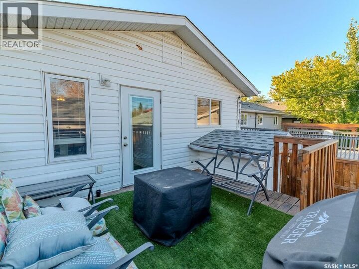 Property Photo: 1134 J Avenue N SK S7L 2L6