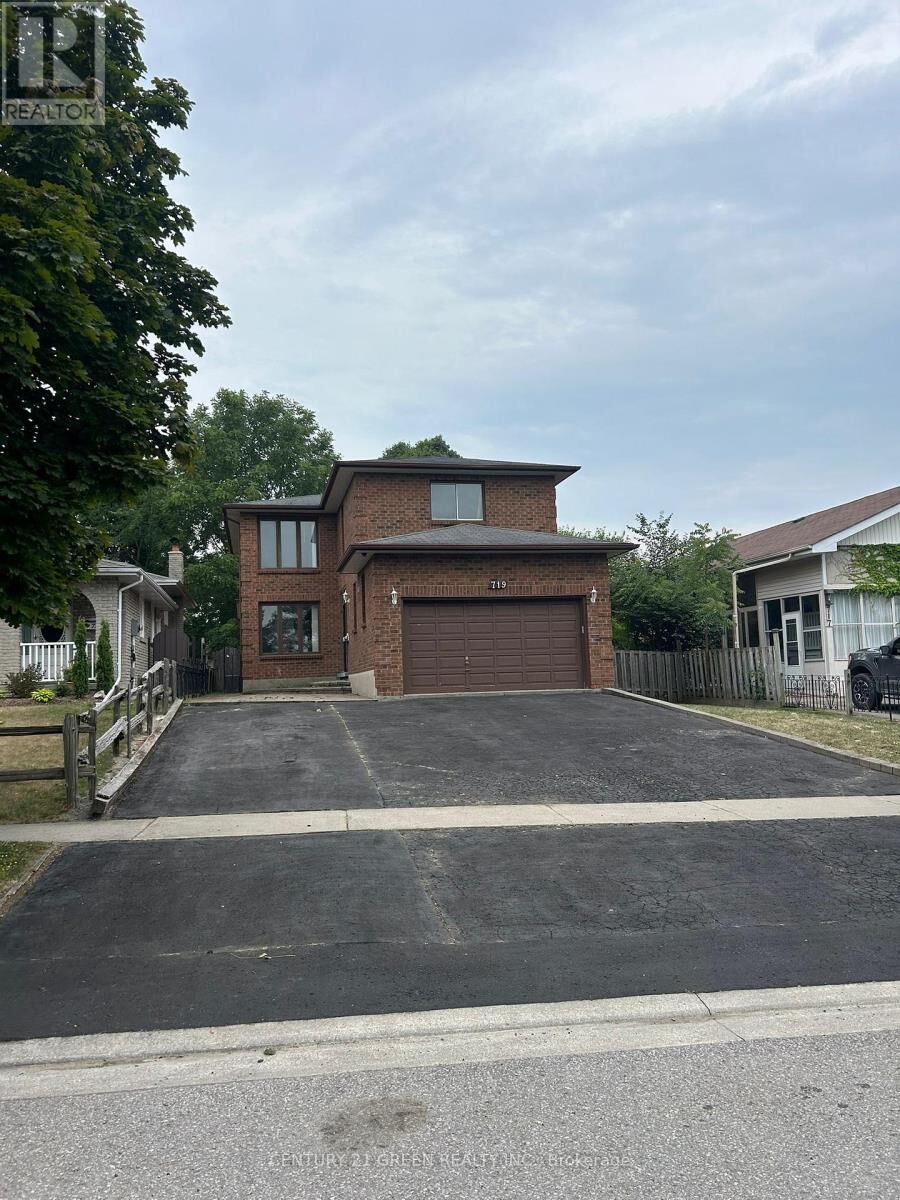 Property Photo: 719 Keates Avenue ON L1H 7Y3