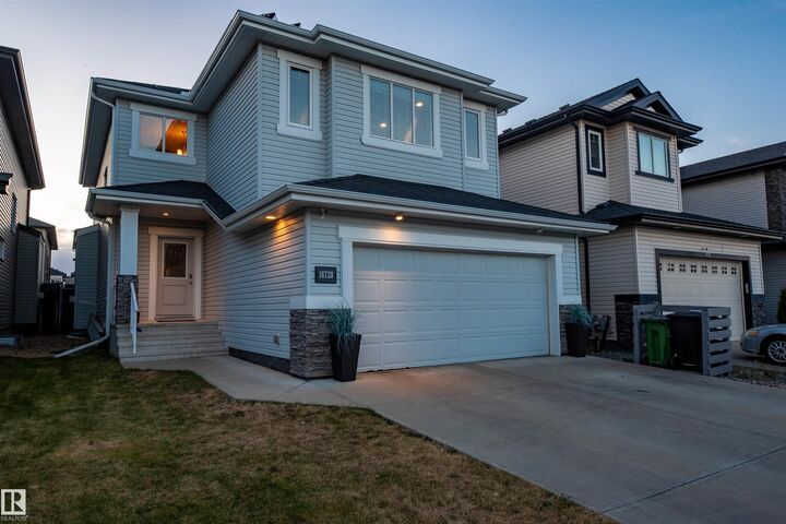 16728 60 Street NW  Edmonton AB T5Y 0W6 photo